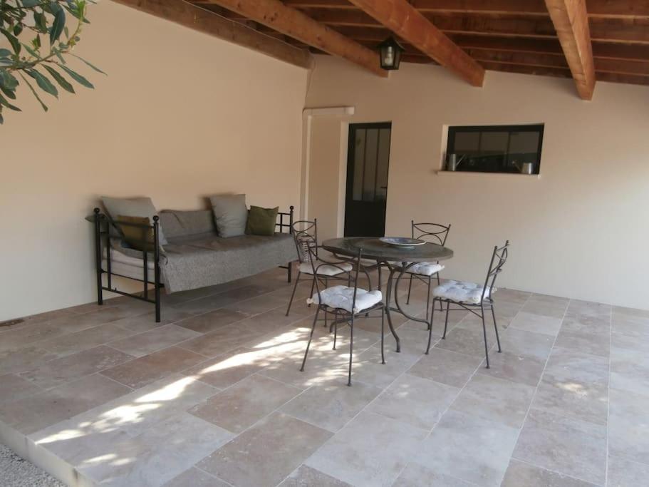 Gite A Caromb Exterior foto